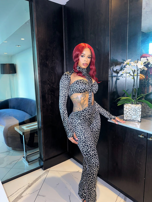 Fancy Jumpsuit – Pre-Order (3-4 Weeks)